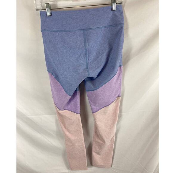 Outdoor Voices 7/8 Spring Leggings Size Medium - Picture 5 of 7